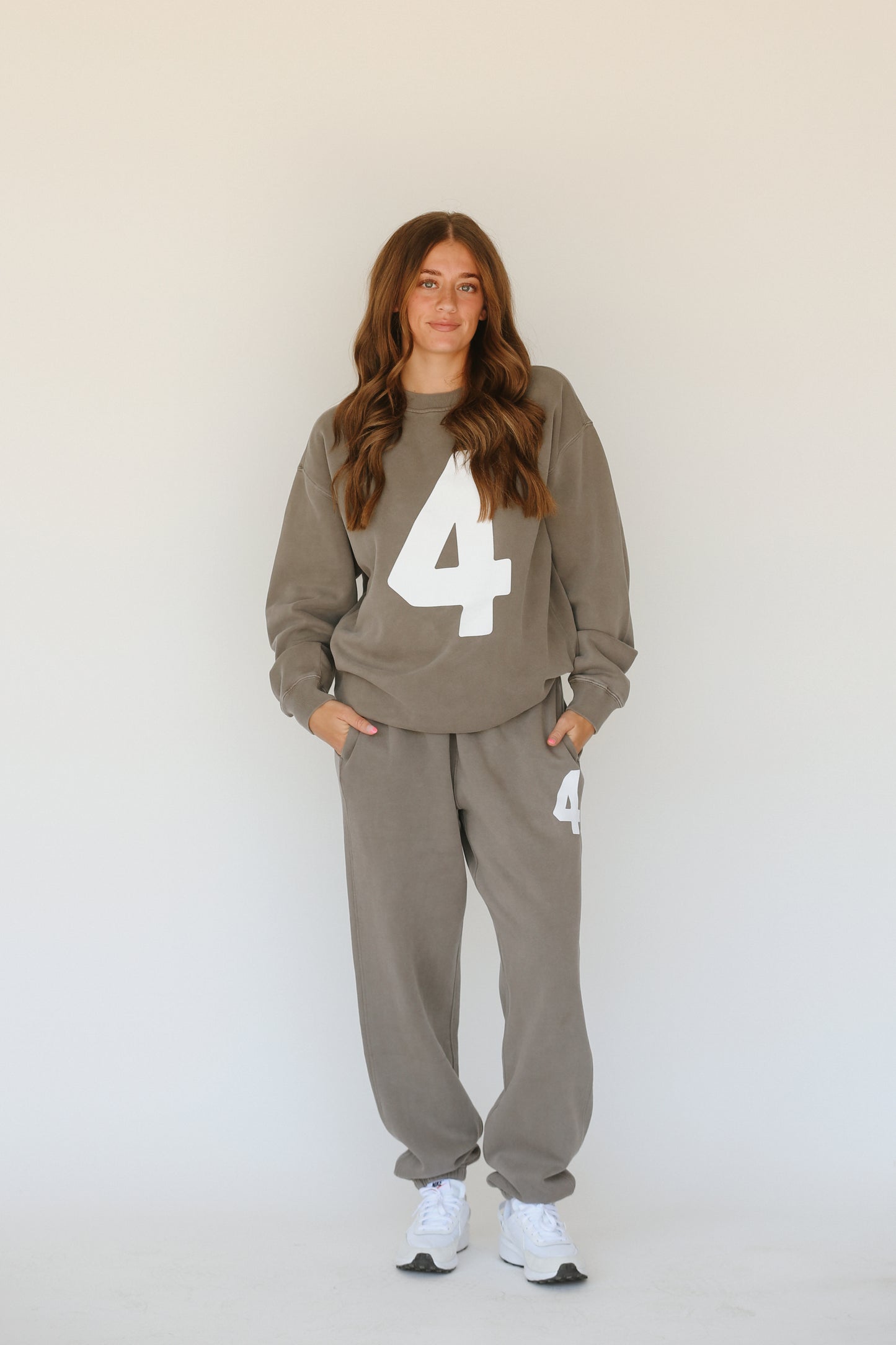 '4' College Crew - Vintage Grey