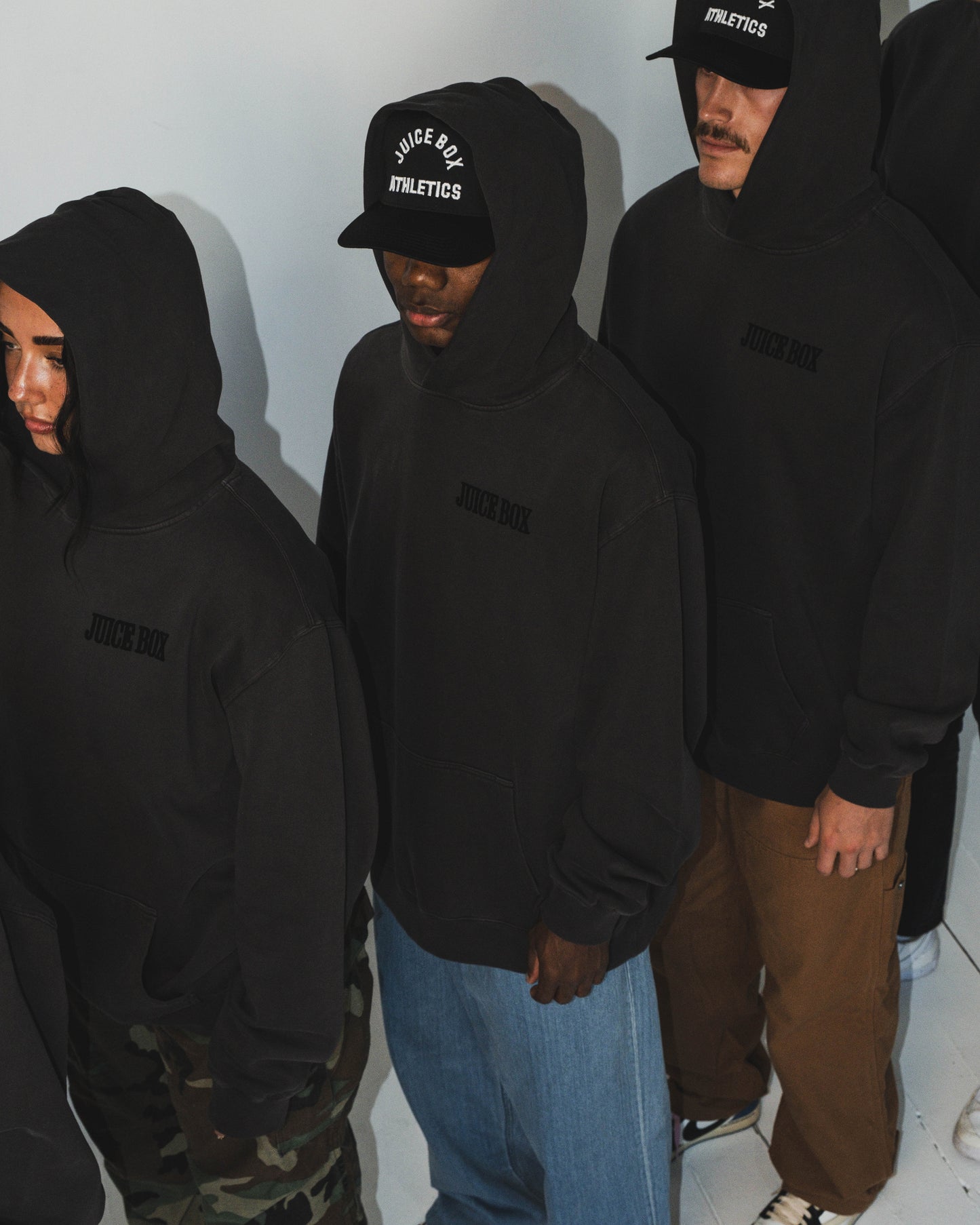 Monochrome Hood Vintage Black